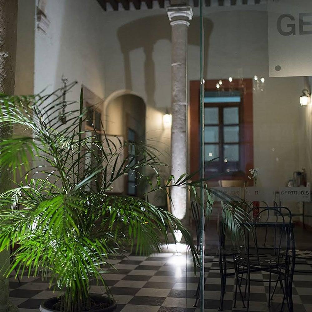 Gertrudis Hotel 莫雷利亚 外观 照片