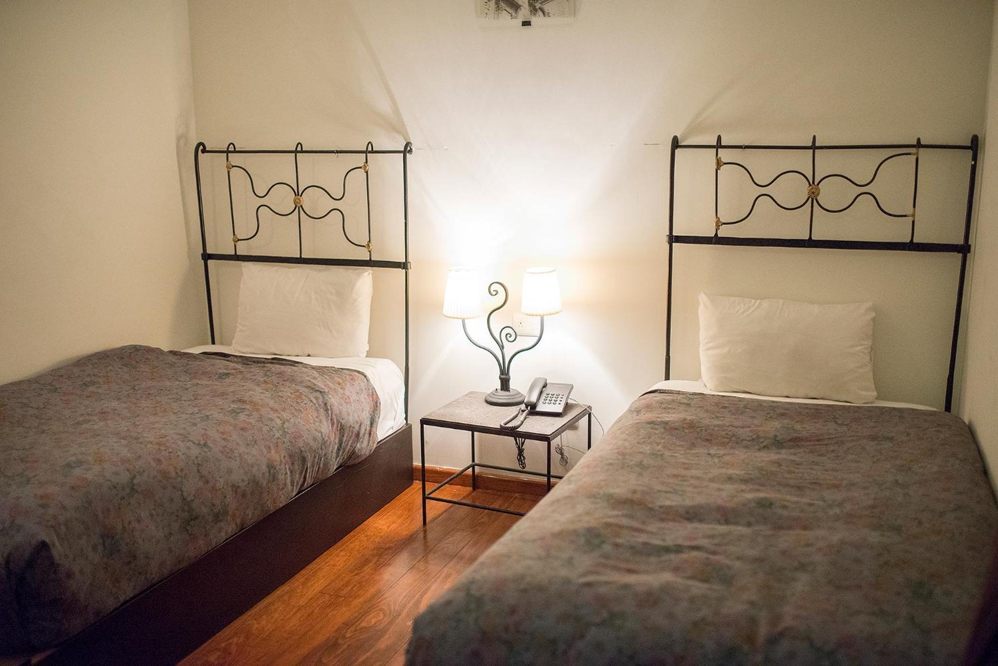 Gertrudis Hotel 莫雷利亚 外观 照片